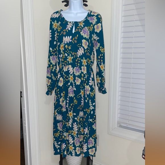 Chaps Dresses & Skirts - Chaps Floral Long Sleeve Dress, Women’s M